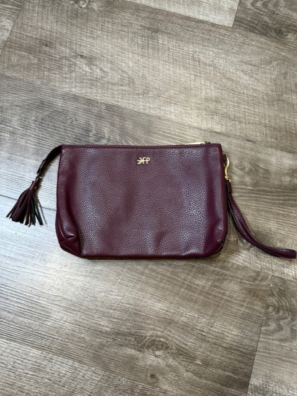 Freshly Picked Classic Zip Pouch - Red Wine like new